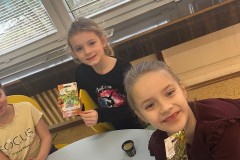 b49e29db-b5c7-4857-8e43-8ca8c8058ec2